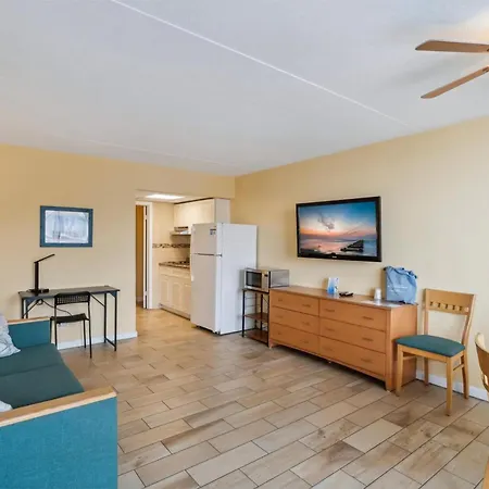 6201 Ocean Ave, Unit 208 - The Nassau Inn